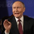 Putinov izmet u koferu: Telohranitelji skupljaju "dokaze" i nose ih nazad u Rusiju – sve zbog straha od špijuna! Kako šef…