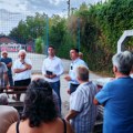 KANALIZACIJA, TOPONIČKA REKA I BEZBEDNIJI PUTEVI: Pavlović sa meštanima o problemima Gornje Toponice i okolnih sela