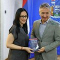Doniranje rančeva “rehabilituje” lokalnu vlast u Vranju?