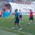 Haos na treningu Hrvatske reprezentacije! Navijači vređali kapitena Hajduka, napadač skočio na tribinu! (video)