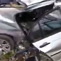 Prvi snimak sa mesta strašne nesreće u Bogatiću: BMW zgužvan, ćerki (18) se bore za život, otac umro na mestu