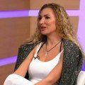Pričali da je završila u "Lazi", ona polugola u kući bivšeg muža: Nevenu finansira otac, a sad objavila šok fotke