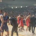 Trenutak u kom su igrači Zvezde napustili parket u Morači (VIDEO)
