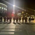 UŽIVO Mobilne blokade u više gradova: Građani i studenti prelaze na novu taktiku, policija reaguje (FOTO, VIDEO)
