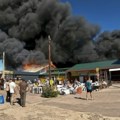 Požar progutao pijacu, evakuisano 600 ljudi Šestoro spaseno iz plamena, jezive scene u Voglogradu (foto)