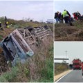 "Autobus se zaljuljao i pali smo u kanal! Čovek ispred mene je sav bio krvav..." Radnik opisao dramatične scene tokom…