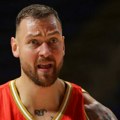 Penzija? Ma kakvi! Donatas Motiejunas sve dogovorio sa crno-belima