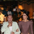 Udovica Željka Rutovića gori na rođendanu kod Cecinog frizera Mirjana u haljini sa prorezima: Elena Kitić stigla sama, evo ko…