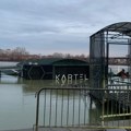 Potonuo poznati beogradski splav: Evakuisano 114 osoba, oglasilo se tužilaštvo /video, foto/