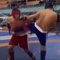 Mladi MMA borac (17) se srušio i preminuo tokom borbe, uznemirujuća scena potresla sve VIDEO