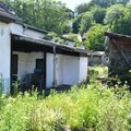 Ovde je sin zakopao oca! Policija raskopala celu kuću da pronađe telo koje je bilo ispod poda! (foto)