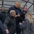 Nasrnuli na ženu! Oglasilo se UST, predstavnici opozicije napali Ivanu Josifović u Novom Sadu (video)