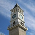 Neizvesni izbori u Albaniji: Trampov "medijski mag" pomaže konzervativcima u Tirani