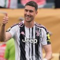 Vlahović počeo, Gati i Jildiz završili: Juventus siguran protiv Udinezea, Roma rutinski protiv Parme