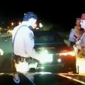 Objavljen snimak hapšenja Britni Spirs: Pričala nepovezano, pa policajcima nudila bizarne stvari (video)
