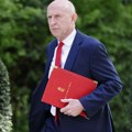 Povukao se sa funkcije britanski ministar odbrane