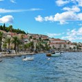 Zagađenje fekalijama u moru na Korčuli: Pronađena ešerihija koli, ne prerporučuje se kupanje