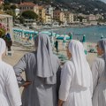 „Sveti rat“ na italijanskoj obali – časne sestre brane svoju plažu