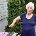 Najpoznatija baka na internetu otkrila kako ljušti paradajz: Očas posla, bez kuvanja, potreban vam je samo jedan predmet iz…