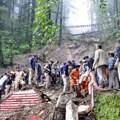 Više od 50 mrtvih u klizištima na indijskim Himalajima