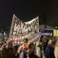 Protestna šetnja Vračarom u znak podrške prosvetnim radnicima