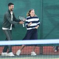 Jelena Đoković u patikama od 180 evra: Nije odolela "nabudženom" modelu, u Srbiji se odmah rasprodao
