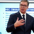 Smanjuju se kamatne stope za kredite Vučić objavio sjajne vesti za građane sa primanjima do 100.000 dinara