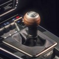 Šalatanje ulazi u modu: Porsche patentirao lažni manuelni menjač