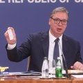 Vučić objavio kad će se znati koliko će biti povećane penzije