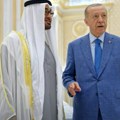 Erdogan se isprsio: Posle saudijskog princa, lideri Katara i UAE dobili su automobile na poklon (video)