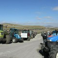 Poljoprivrednici iz Gradiške započeli protestnu vožnju: Imaju jasan zahtev, evo žta traže