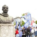 UGS "Nezavisnost" obeležio Prvi maj kod spomenika Dimitriju Tucoviću
