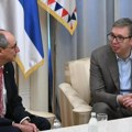 Oproštajna poseta: Predsednik Vučić sa švajcarskim ambasadorom Ursom Šmidom (foto)