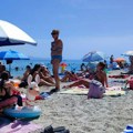 Idiličan dan na plaži prekinula je tuča maserki s Tajlanda: "Ponekad ovako brane teritoriju"