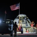 Letelica Starlajner se vratila na Zemlju, astronauti ostali zarobljeni u svemiru (foto, video)