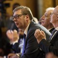 „Skromni“ Vučić: Ja sam državnik, a u opoziciji su nepismeni i neobrazovani ljudi