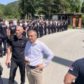 Tenzije i rekordna izlaznost u Kosjeriću: Okupljanja na više lokacija, policija i međusobne optužbe