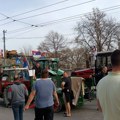 Poljoprivrednici krenuli sa 180 traktora prema Požarevcu: Planirana blokada saobraćaja