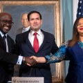 (Foto) okončan višedecenijski rat! Dve države potpisale mirovni sporazum, posredovala Amerika!