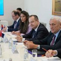 Dačić sa potpredsednikom vlade i ministrom ekonomije Kazahstana u Almatiju