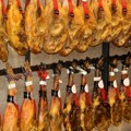 Pronađeni crvi u mesu Hitno povlačenje njeguških rebara iz prodaje