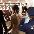"Nećeš ovako da uđeš u kuću mog sina!" Svekrva odbrusila mladi, pa ona njoj, i nastao je haos na svadbi kod Kragujevca