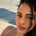 Aleksandra mami uzdahe muškaraca u bikiniju: Pokazala rasne obline, sevnula i tetovaža - nema ravnodušnih