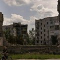 U ruskom napadu na Dnjepropetrovsk poginuo tinejdžer, četiri osobe povređene