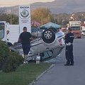 Povređena cela porodica, među njima i dvoje dece: Detalji jezive nesreće kod Čačka, auto od siline udara završio na krovu…