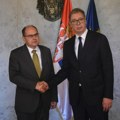 Vučić razgovarao sa šmitom Srbija se snažno zalaže za saradnju i stabilnost