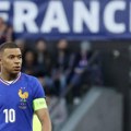 Politika: Najbolji fudbaler Francuske Kilijan Mbape poziva mlade da glasaju na izborima i suprotstave se „ekstremizmu"
