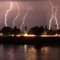 Grčka se priprema za jako nevreme: Snažan ciklon doneće oluje sa grmljavinom, a jednom delu i pola metra snega