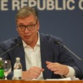 Vučić pobegao sa konferencije i nije hteo da odgovori na pitanje N1 VIDEO