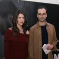 Ova lepotica je supruga glumca Radovana Vujovića: Prošetali crvenim tepihom na premijeri filma "Saučesnici", Valentina sve…